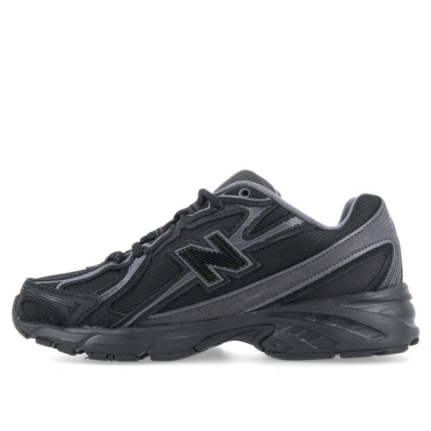 New Balance 740 Black