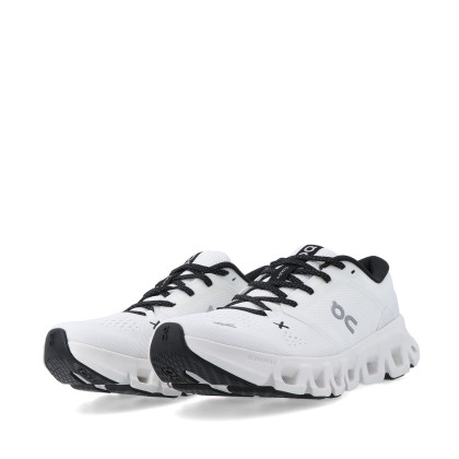 On Running Cloud X 5 W White / Black