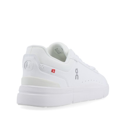 On Running The Roger Advantage White / White