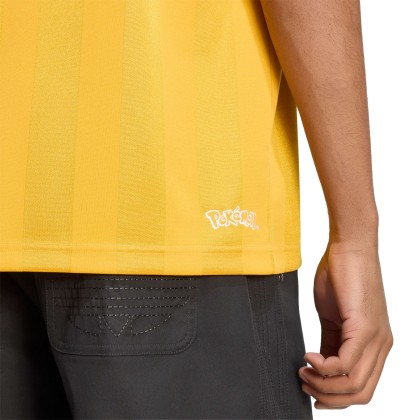 adidas Originals T-shirt Pokémon Pikachu Jersey Yellow / Preloved Yellow adidas Originals T-shirt Pokémon Pikachu Jersey Yellow / Preloved Yellow