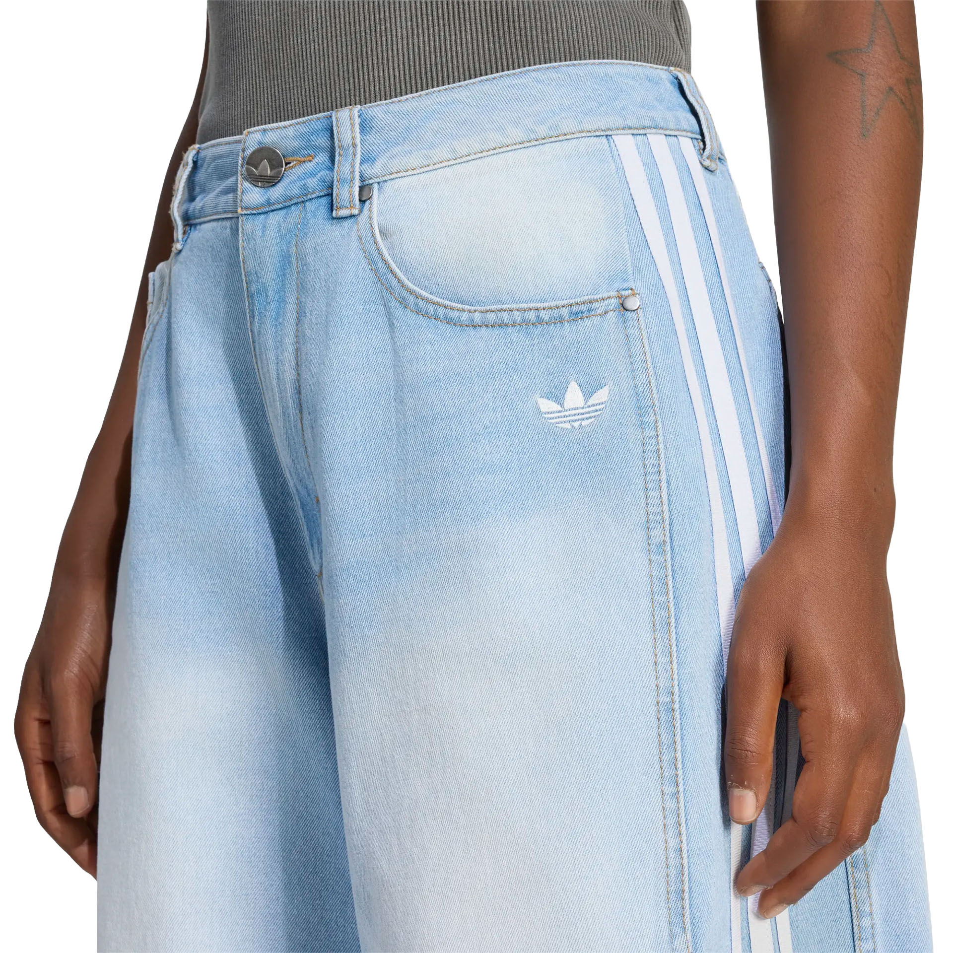 adidas Originals Calça Denim Barrel Light Blue