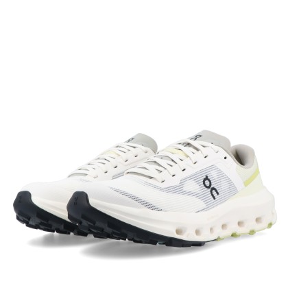 On Running Cloudvista 3 W Ivory / Acacia