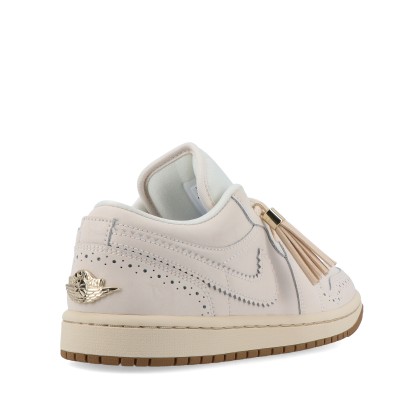 Jordan Air 1 Low Se Chalk/chalk-metallic Gold-pearl White
