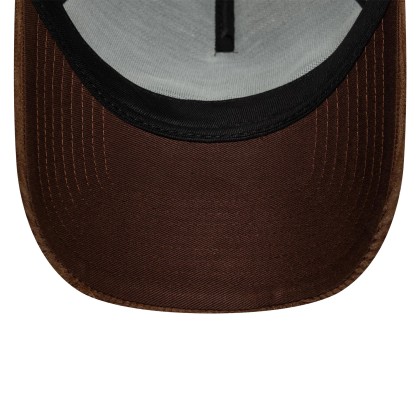 New Era Distressed Cord Trucker Red Bull F1 Chestnut New Era Distressed Cord Trucker Red Bull F1 Chestnut