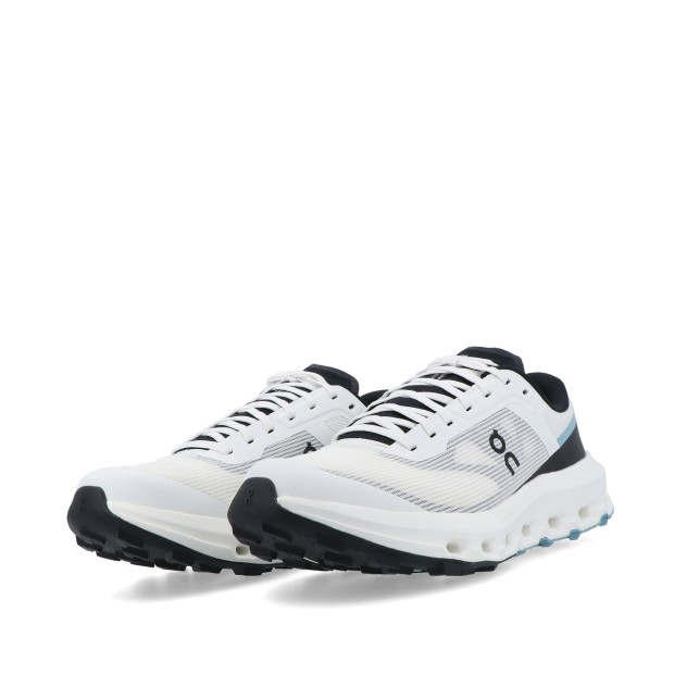 On Running Cloudvista 3 Ivory / Wash