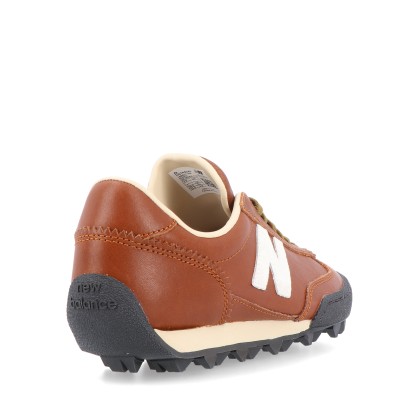 New Balance Gator Run Bark
