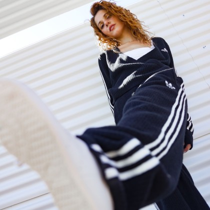 adidas Originals Adiluna S2 X Jennie Cal�a Knitted Loose Black