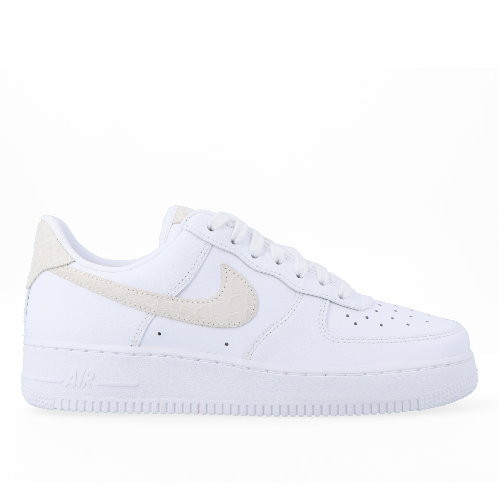 Nike W Air Force 1 07 White/white-metallic Gold