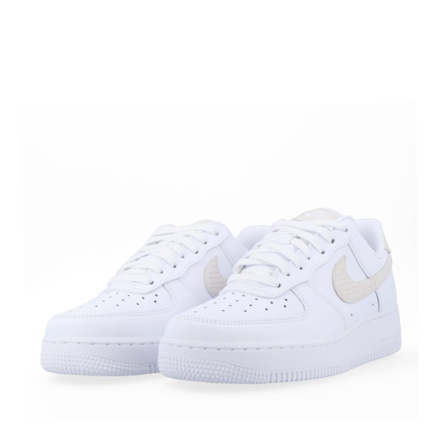 Nike W Air Force 1 07 White/white-metallic Gold