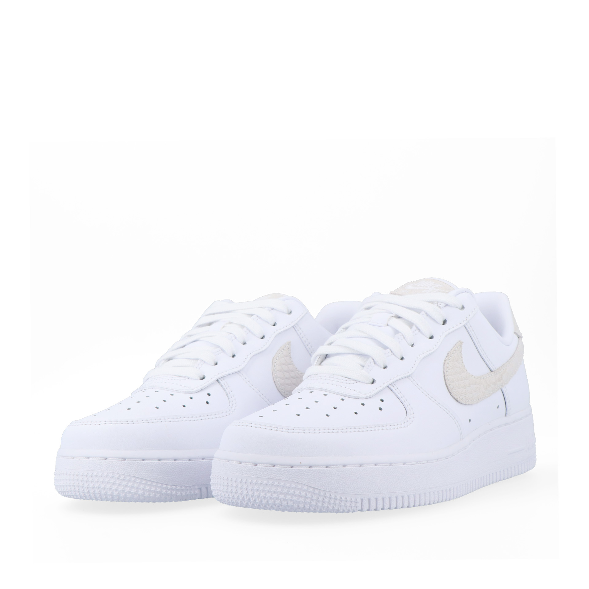 Nike W Air Force 1 07 White/white-metallic Gold